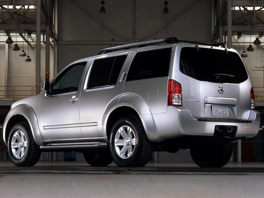  Nissan Pathfinder 2005 года  (фото 23 из 24)